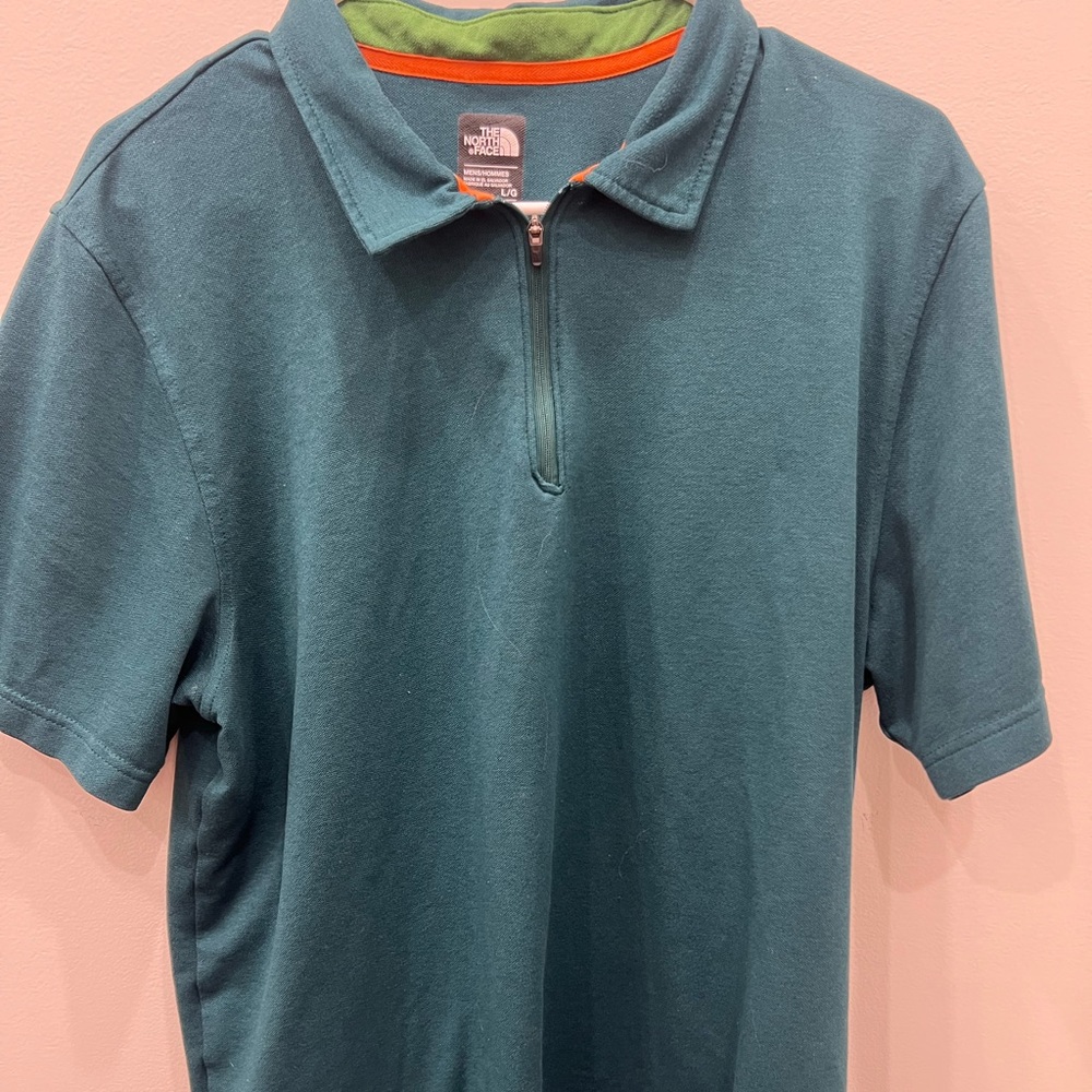 North Face polo size large.
